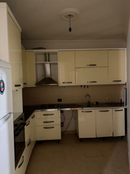 Tirane, shitet apartament 2+1 Kati 8, 79 m² 100.000 € (Rruga Mikel Maruli)