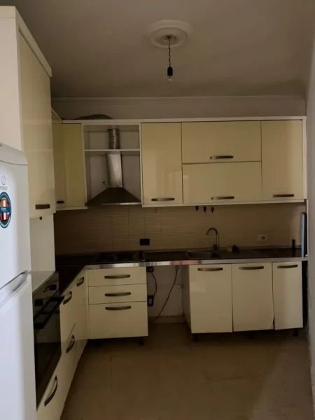 Tirane, shitet apartament 2+1 Kati 8, 79 m² 100.000 € (Rruga Mikel Maruli)