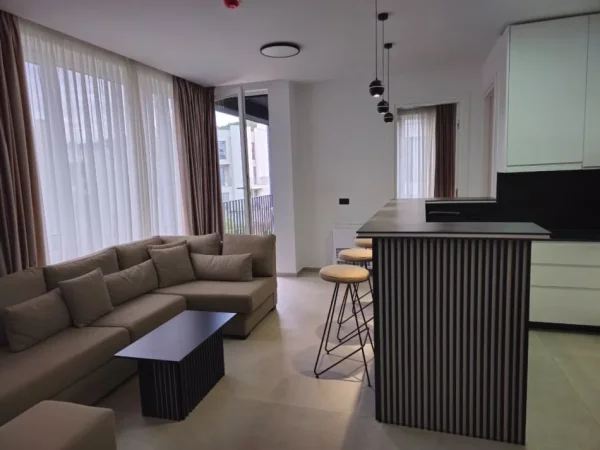 Tirane, jepet me qera apartament 2+1 Kati 2, 132 m² 1.300 € (Liqeni i Thate)