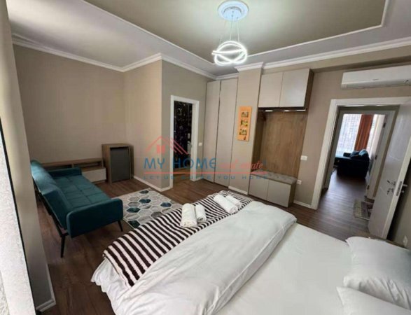 Tirane, jepet me qera apartament 2+1+Ballkon Kati 2, 110 m² 900 € (Rruga 4 Deshmoret)