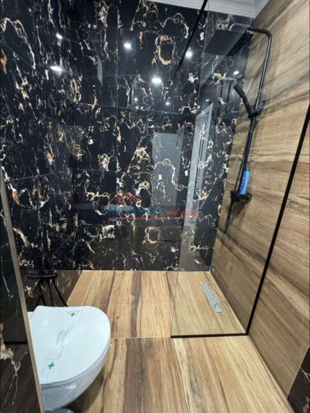 Tirane, jepet me qera apartament 2+1+Ballkon Kati 2, 110 m² 900 € (Rruga 4 Deshmoret)