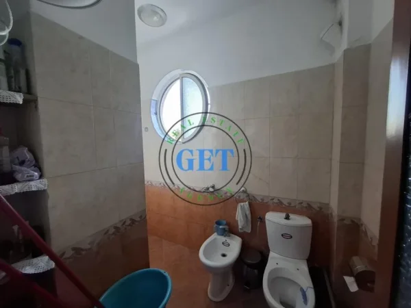 Durres, jepet me qera apartament 2+1+Ballkon Kati 2, 110 m² 500 € 