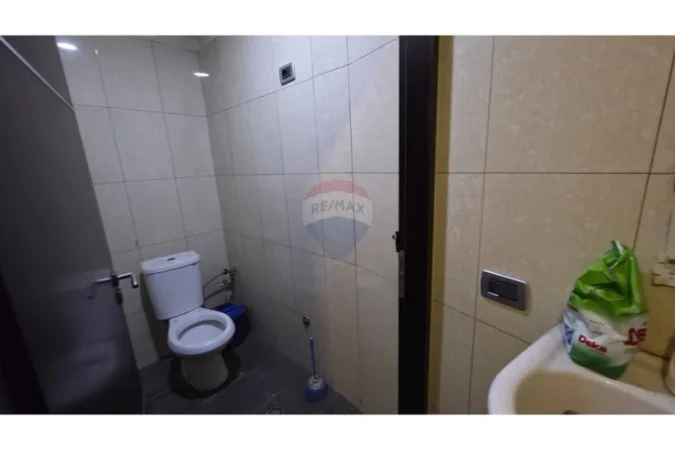 Tirane, shitet dyqan Kati 1, 122 m² 260.000 € (Bulevardi Blu, Kamëz(ID: 530221066-255)