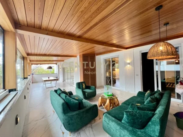 Tirane, shitet apartament+verande | Penthouse 1+1+Aneks+Ballkon Kati 2, 165 m² 369.000 € (Neom128299)