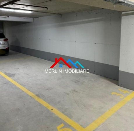 Tirane, shitet garazh | post parkimi Kati -1, 13 m² 40.000 € (RRUGA E BARRIKADAVE,QENDER)