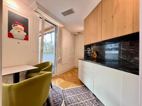 Tirane, shitet apartament+verande | Penthouse 1+1+Aneks+Ballkon Kati 2, 165 m² 369.000 € (Neom128299)