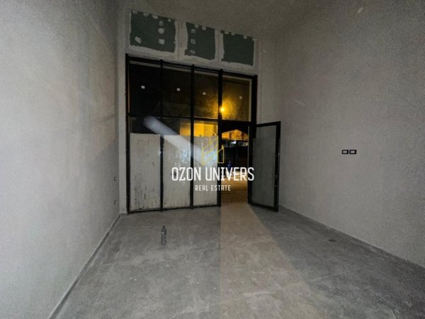 Tirane, jepet me qera ambjent biznesi Kati 0, 30 m² 800 € (Rruga Siri Kodra)