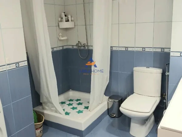 Tirane, jepet me qera apartament 2+1+Ballkon Kati 2, 87 m² 520 € 