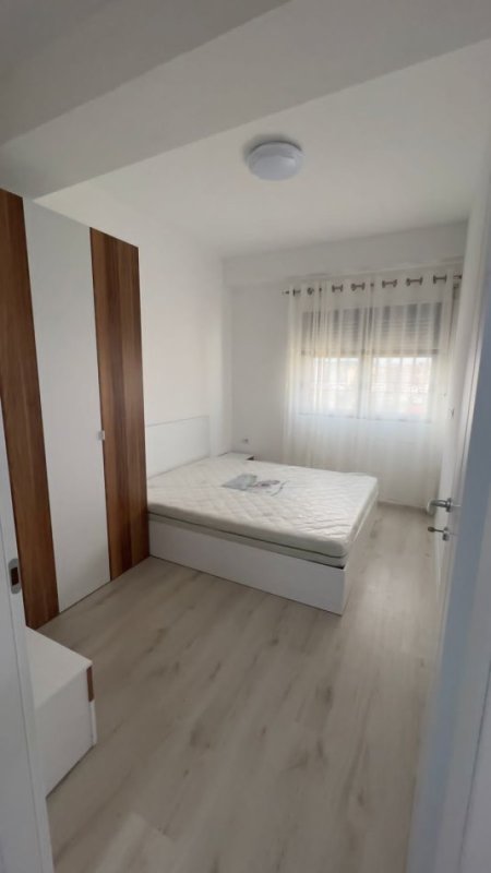 Tirane, jepet me qera apartament 2+1+Ballkon, 57.000 Leke/Muaj, Kati 8, 80 m² (Astir)