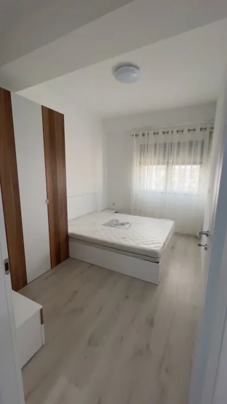 Tirane, jepet me qera apartament 2+1+Ballkon, 57.000 Leke/Muaj, Kati 8, 80 m² (Astir)