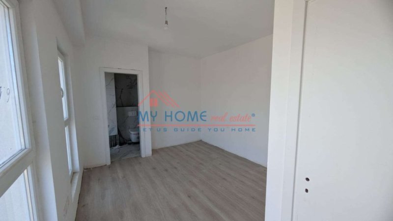 Tirane, shitet apartament 2+1+Ballkon Kati 5, 118 m² 206.000 € (Rruga Dritan Hoxha)