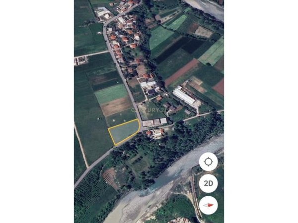 Tirane, shitet truall , 2.500 m² 300.000 € (Vaqarr)