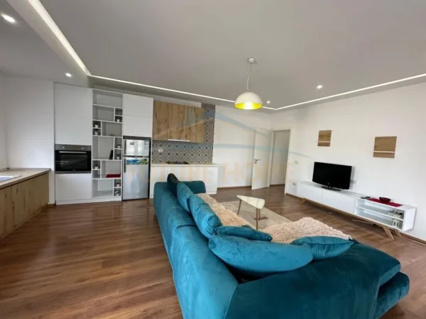 Qera, Apartament 2+1, Unaza e Re, Tiranë.