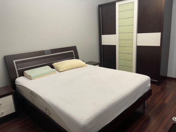 Tirane, jepet me qera apartament 2+1+Aneks+Ballkon , 1.000 € 