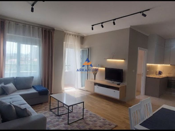 Tirane, jap me qera apartament 1+1+Ballkon Kati 4, 70 m² 624 € 