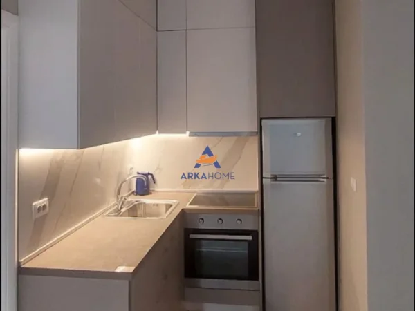 Tirane, jap me qera apartament 1+1+Ballkon Kati 4, 70 m² 624 € 