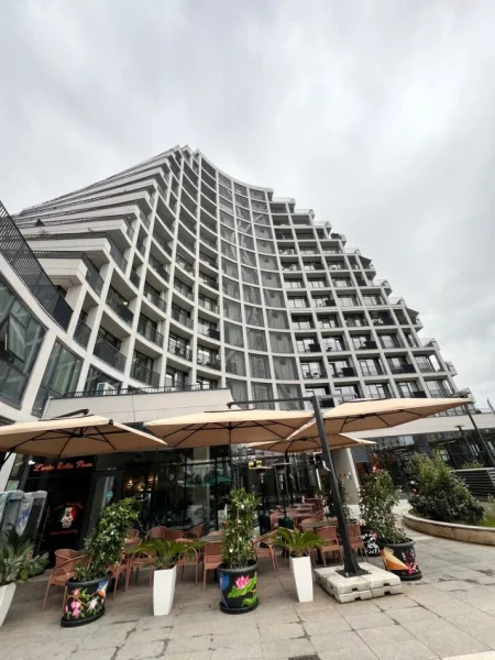 Tirane, jap me qera ambjent biznesi Kati 1, 127 m² 2.500 € (Rruga e kosovareve)