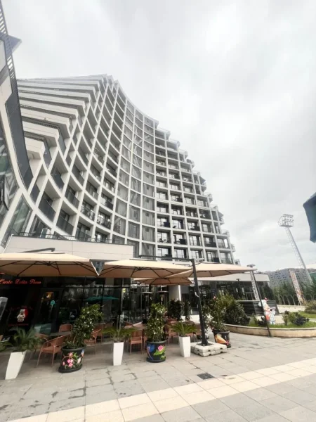 Tirane, jap me qera ambjent biznesi Kati 1, 127 m² 2.500 € (Rruga e kosovareve)