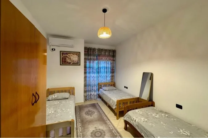 Tirane, jepet me qera apartament 2+1+Ballkon , 100 m² 700 € (Rruga Hoxha Tahsim)