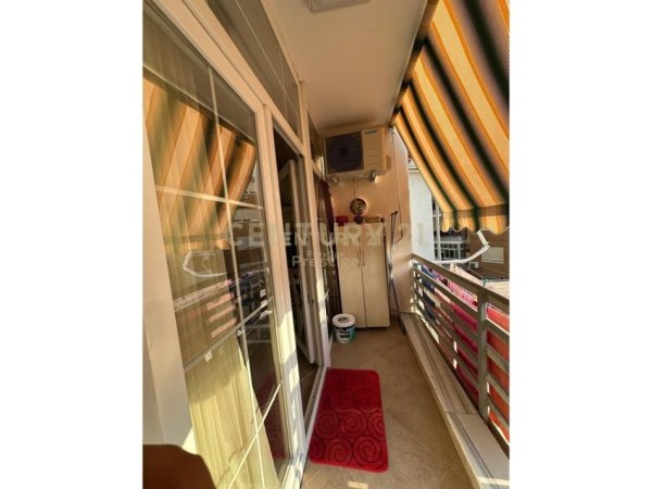 Tirane, shitet apartament 2+1+Ballkon Kati 2, 130 m² 250.000 € (Tregu Elektrik)