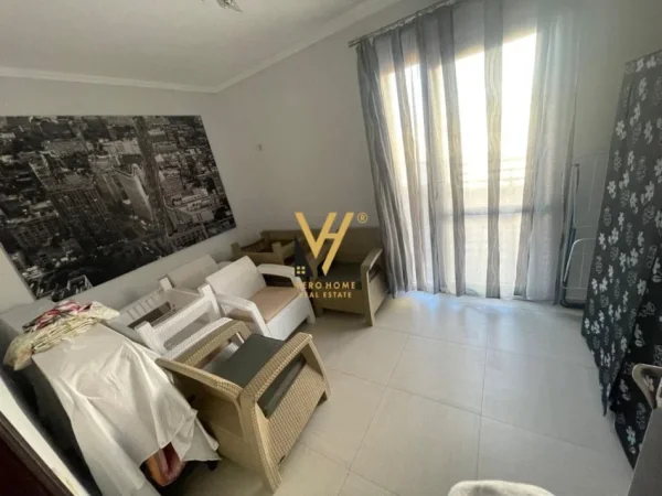 Tirane, jepet me qera apartament 2+1+Ballkon Kati 6, 90 m² 500 € (YZBERISHT)