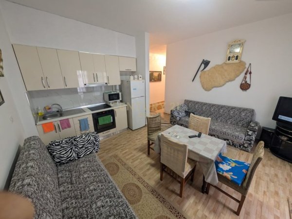 Kavaje, shitet apartament 1+1 Kati 3, 66 m² 90.000 € (Qerret)