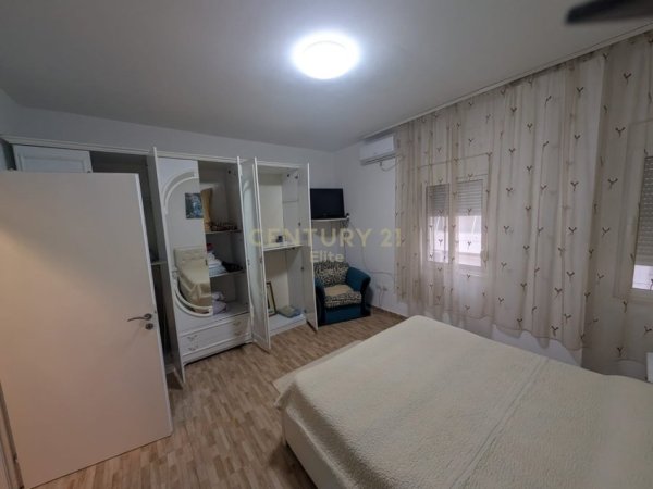 Kavaje, shitet apartament 1+1 Kati 3, 66 m² 90.000 € (Qerret)