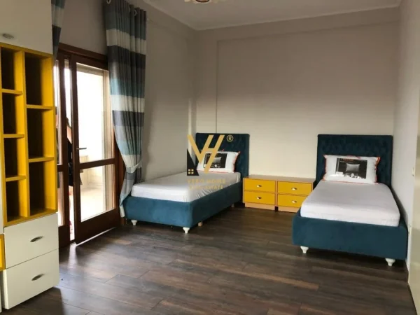 Tirane, shitet apartament 4+1+Ballkon Kati 6, 200 m² 550.000 € (KOPSHTI ZOOLOGJIK)