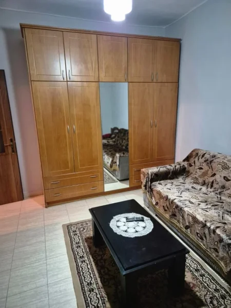 Tirane, jepet me qera apartament 1+1 Kati 3,