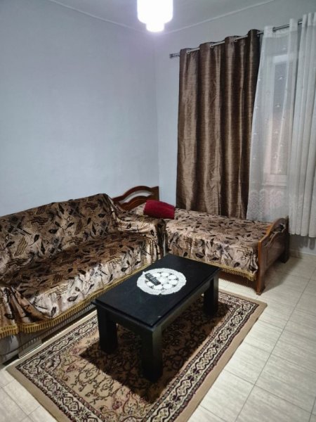 Tirane, jepet me qera apartament 1+1 Kati 3,