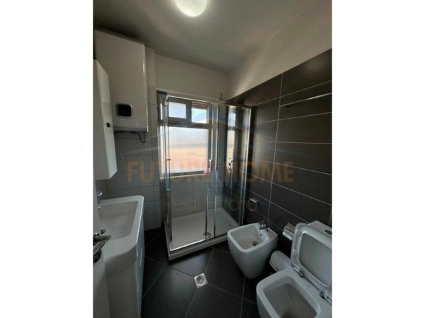 Tirane, jepet me qera apartament 2+1 Kati 6, 100 m² 900 € (Kopshti Zoologjik)