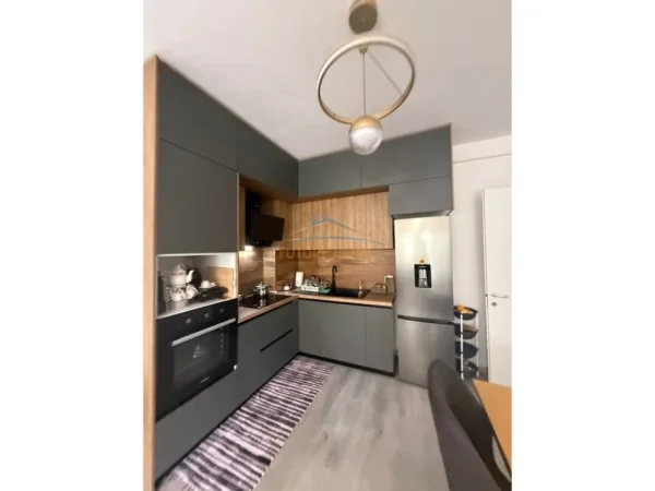 Tirane, shitet apartament 2+1 Kati 2, 84 m² 119.000 € (Kompleksi Univers City)