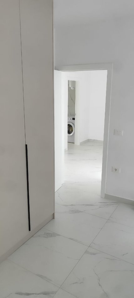 Tirane, jepet me qera apartament 2+1 Kati 3, 78 m² 530 € (Prane Report Tv, Rruga Ndre Mjeda, Tirane.)