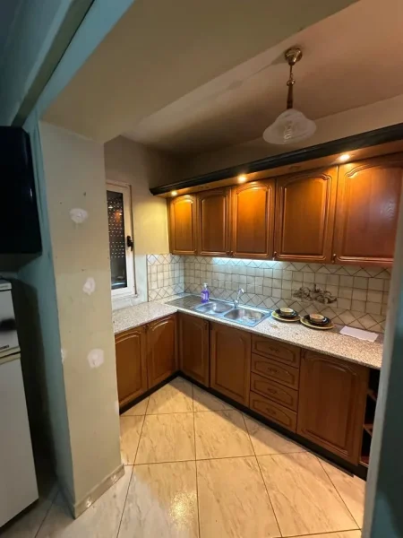 Tirane, shitet apartament 3+1 Kati 5, 87 m² 165.000 € (Rruga Irfan Tomini)