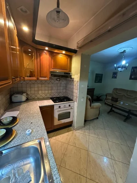 Tirane, shitet apartament 3+1 Kati 5, 87 m² 165.000 € (Rruga Irfan Tomini)