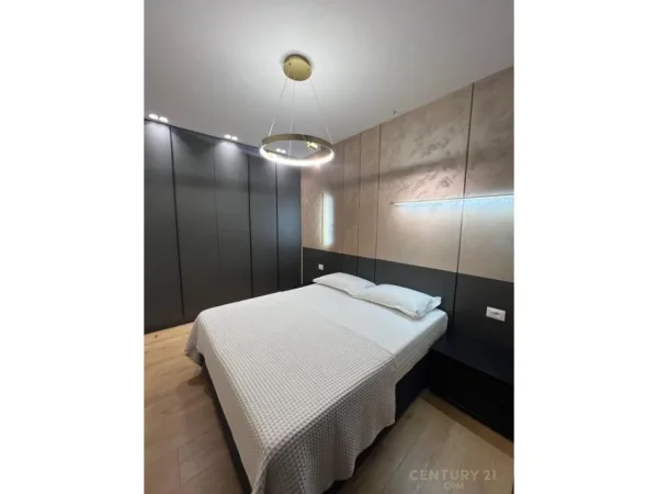 Tirane, jepet me qera apartament 2+1 Kati 6, 90 m² 1.650 € (Rruga e Kavajes)