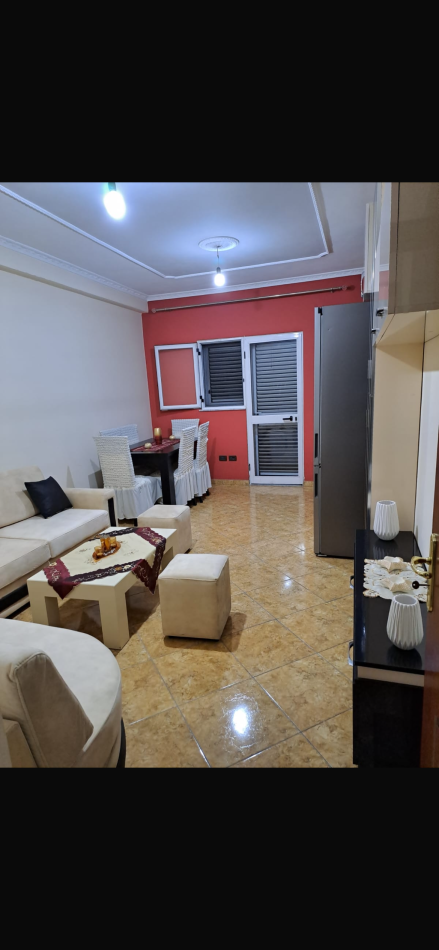 Tirane, jepet me qera apartament 2+1 Kati 2, 90 m² 350 € (Rrethrrotullimi Kamez, Tirane.)
