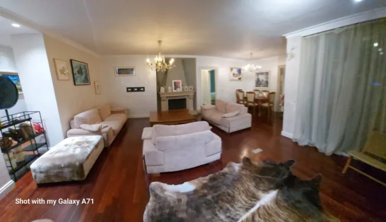 Tirane, shitet apartament 3+1 Kati 12, 620.000 € 