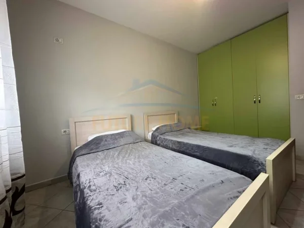 Tirane, jepet me qera apartament 1+1 Kati 2, 64 m² 550 € (Rruga “Haxhi Dalliu”, pranë Prokurorisë,)