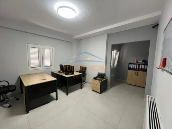 Tirane, shitet apartament+verande | Penthouse 3+1 Kati 5, 137 m² 365.000 € (Selite)