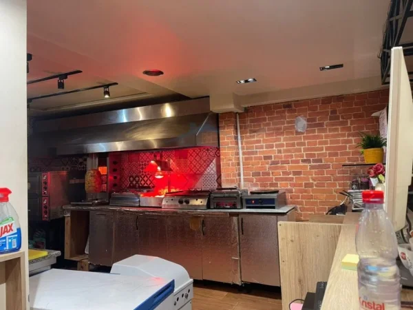 Shitet biznesi ,Oxhaku , Tirane . 15,000 €