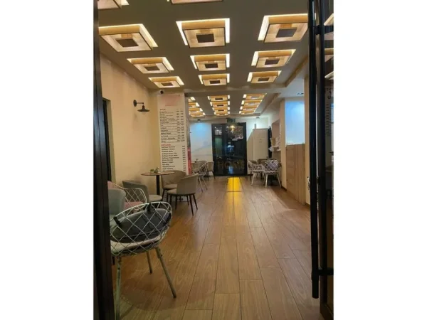 Shitet biznesi ,Oxhaku , Tirane . 15,000 €