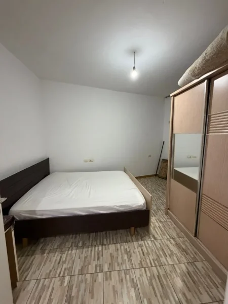 Tirane, jepet me qera apartament 1+1 Kati 6, 50 m² 350 € (Rruga Mikel Maruli)