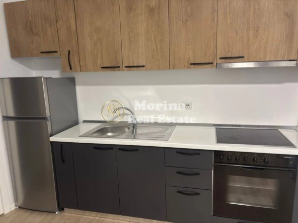 Tirane, jepet me qera apartament 1+1+Ballkon Kati 1, 55 m² 500 € (Liqeni i Thate)