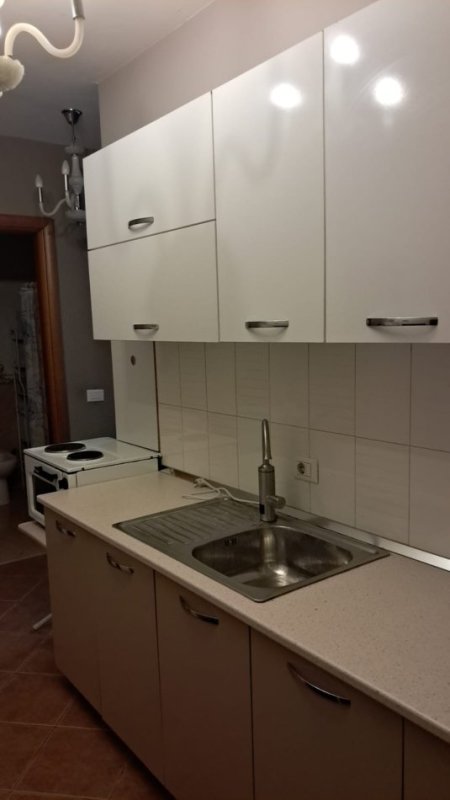 Tirane, jepet me qera apartament 1+1 Kati 0, 35 m² 500 € 