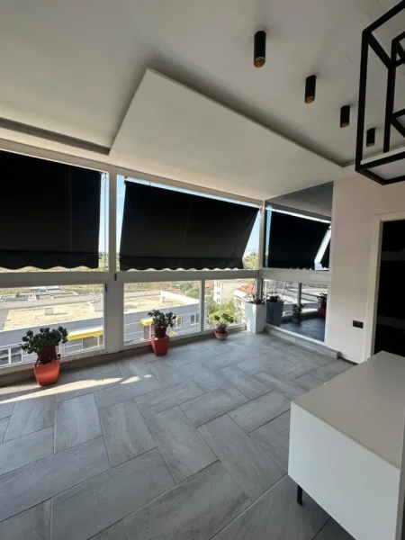 Tirane, jepet me qera apartament 2+1+Ballkon Kati 4, 74 m² 600 €