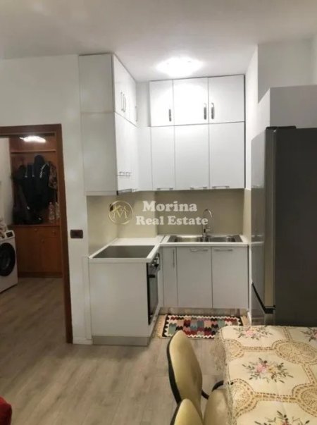 Tirane, jepet me qera apartament 1+1 Kati 9, 65 m² 750 € (Bulevardi Gjergj Fishta)