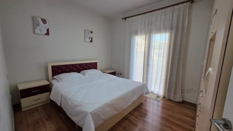 Tirane, jepet me qera apartament 1+1+Ballkon Kati 4, 70 m² 430 € (Ambasada Kuvajt)