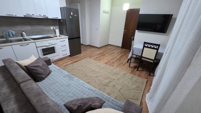 Tirane, jepet me qera apartament 1+1+Ballkon Kati 4, 70 m² 430 € (Ambasada Kuvajt)