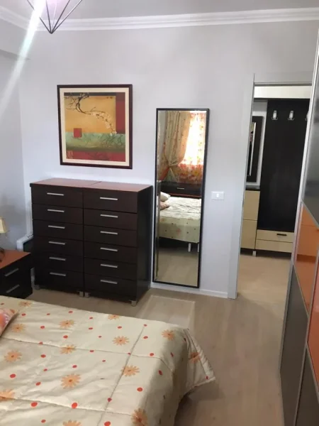 Tirane, jepet me qera apartament 3+1+Ballkon Kati 6, 125 m² 1.000 € (rruga sulejman pasha)